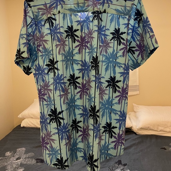 Lot of 4 Dixxon Short Sleeve. 3 mens 1 womens - Picture 5 of 12